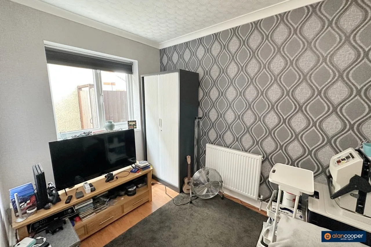 Camp Hill Road, Nuneaton, CV10, photo 4