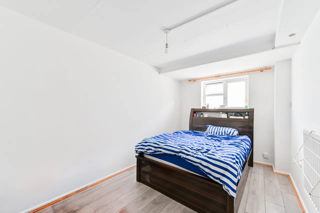 14 Navarre Road, London, photo 3