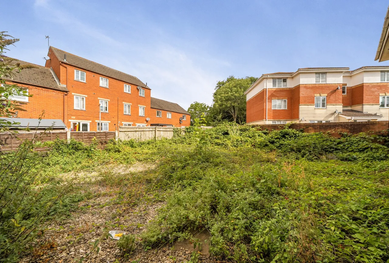 Bishops Castle Way, Gloucester, GL1 4DP, photo 6