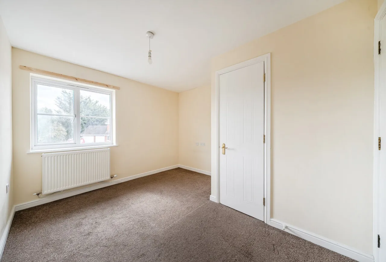 Bishops Castle Way, Gloucester, GL1 4DP, photo 5