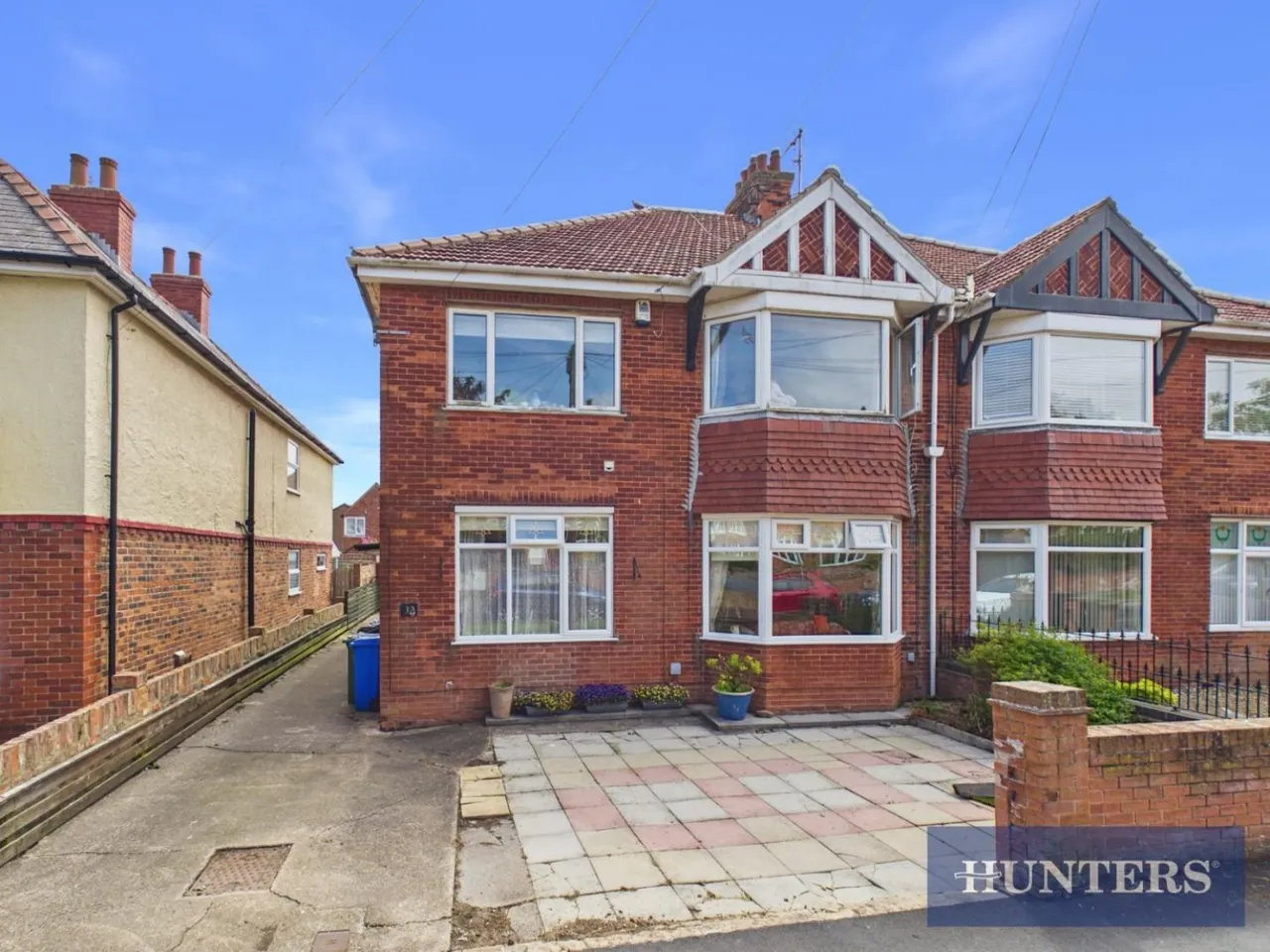 2 bed flat for sale — First Avenue, Bridlington