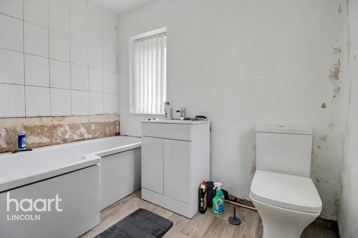 Churchill Drive, Newark, NG24, photo 13