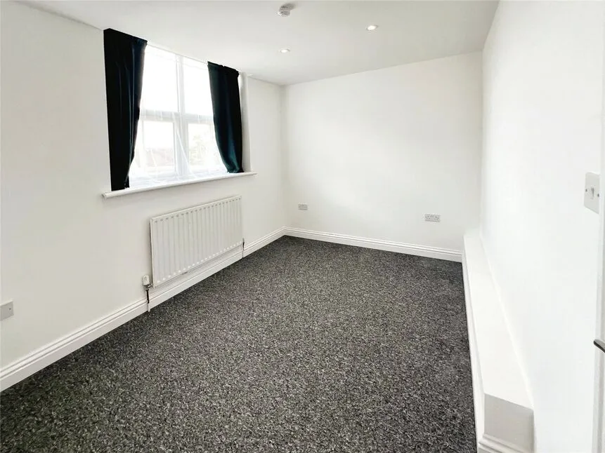 Hillside Avenue, Strood, ME2, photo 5