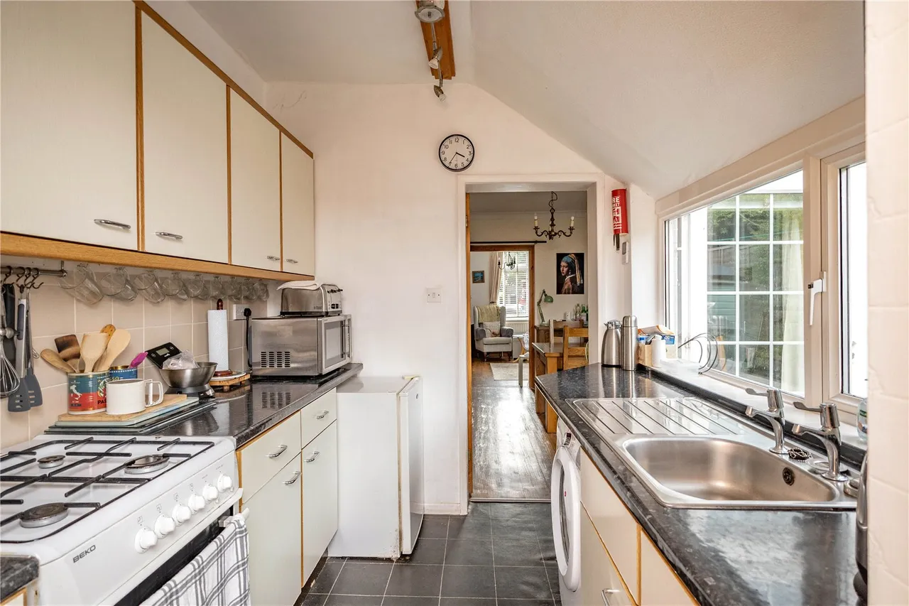 Hawthorn Road, Bromsgrove, Worcestershire, B61 0EN, photo 5