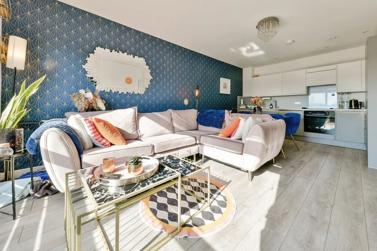 Kings Road, Stevenage, Hertfordshire, SG1, photo 2