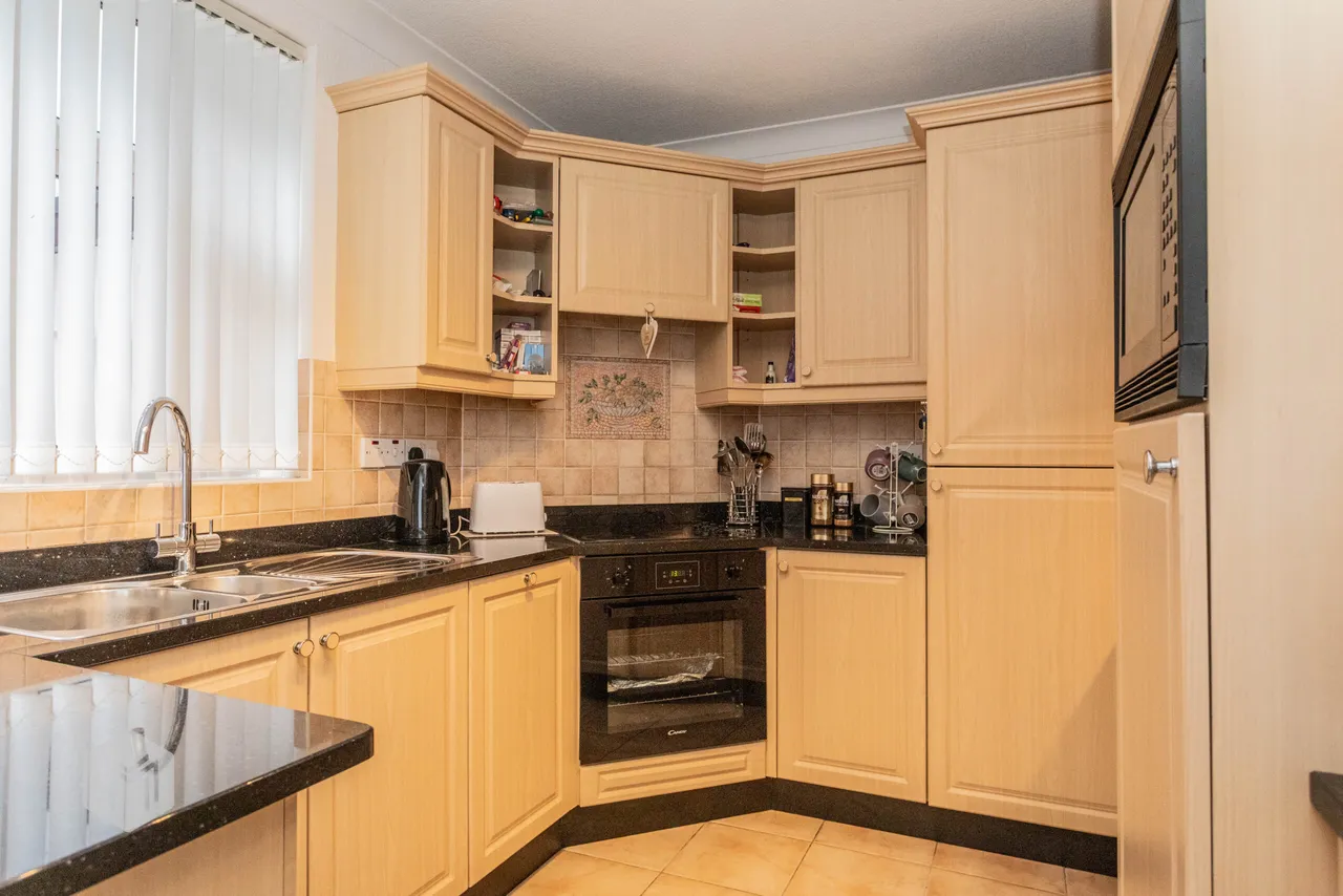 Chatsworth Road, Worsley, Manchester, M28 2WR, photo 8