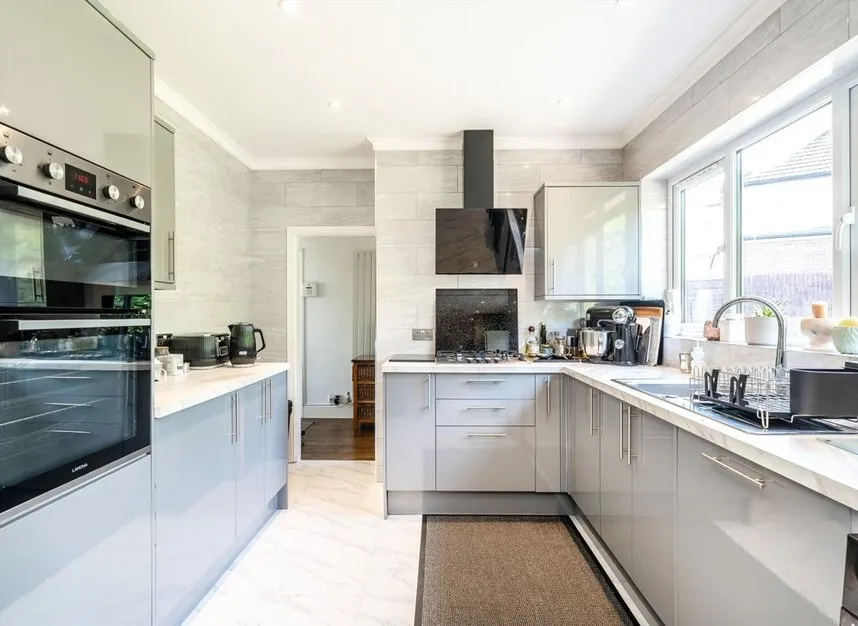 Woodland Gardens, Isleworth, TW7, photo 4