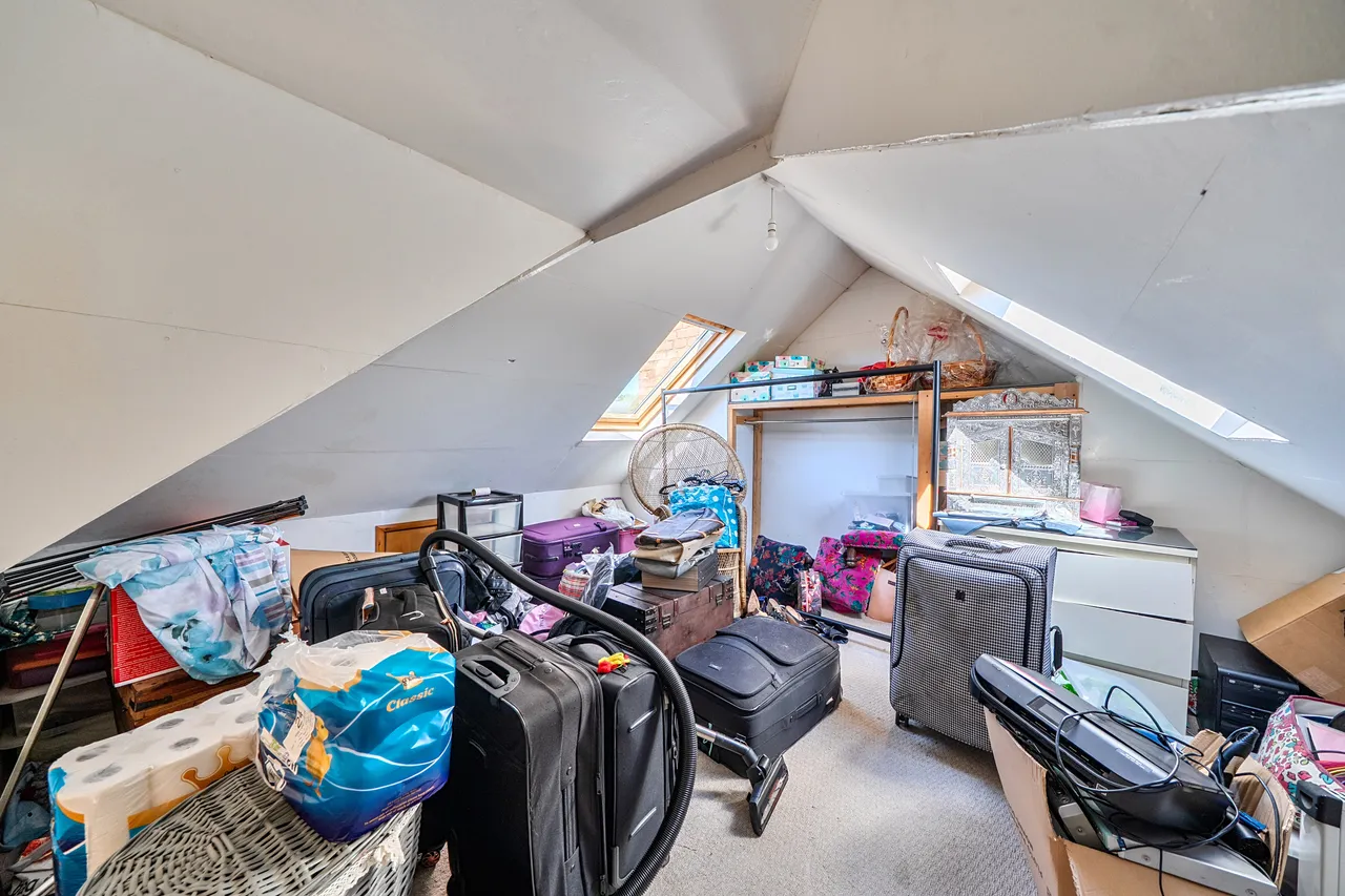 398 Allenby Road, Southall, photo 8