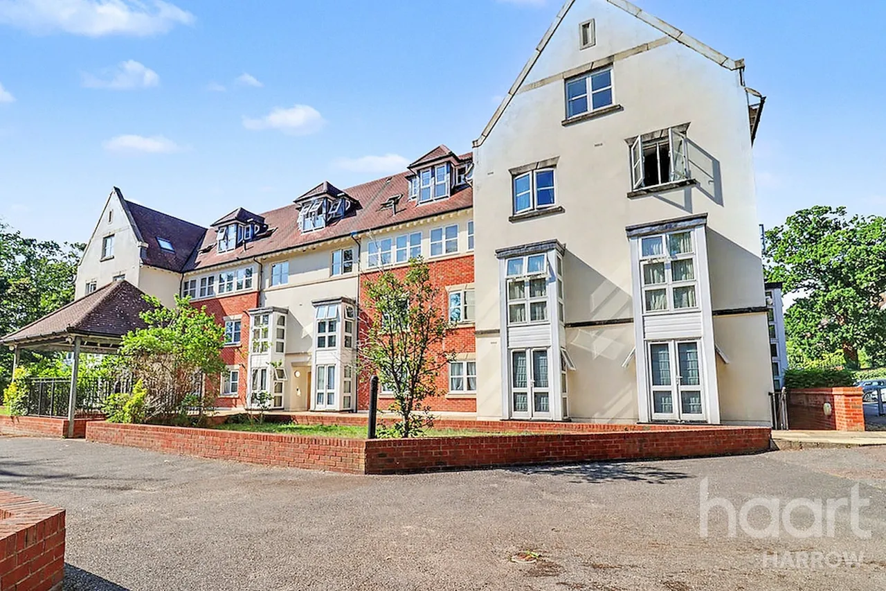 Cottage Close, Harrow, HA2, photo 10