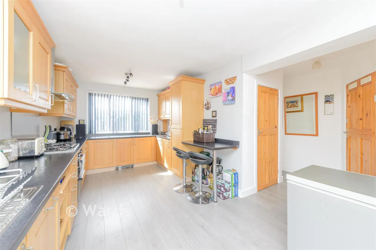 Hever Court Road, Gravesend, DA12, photo 5