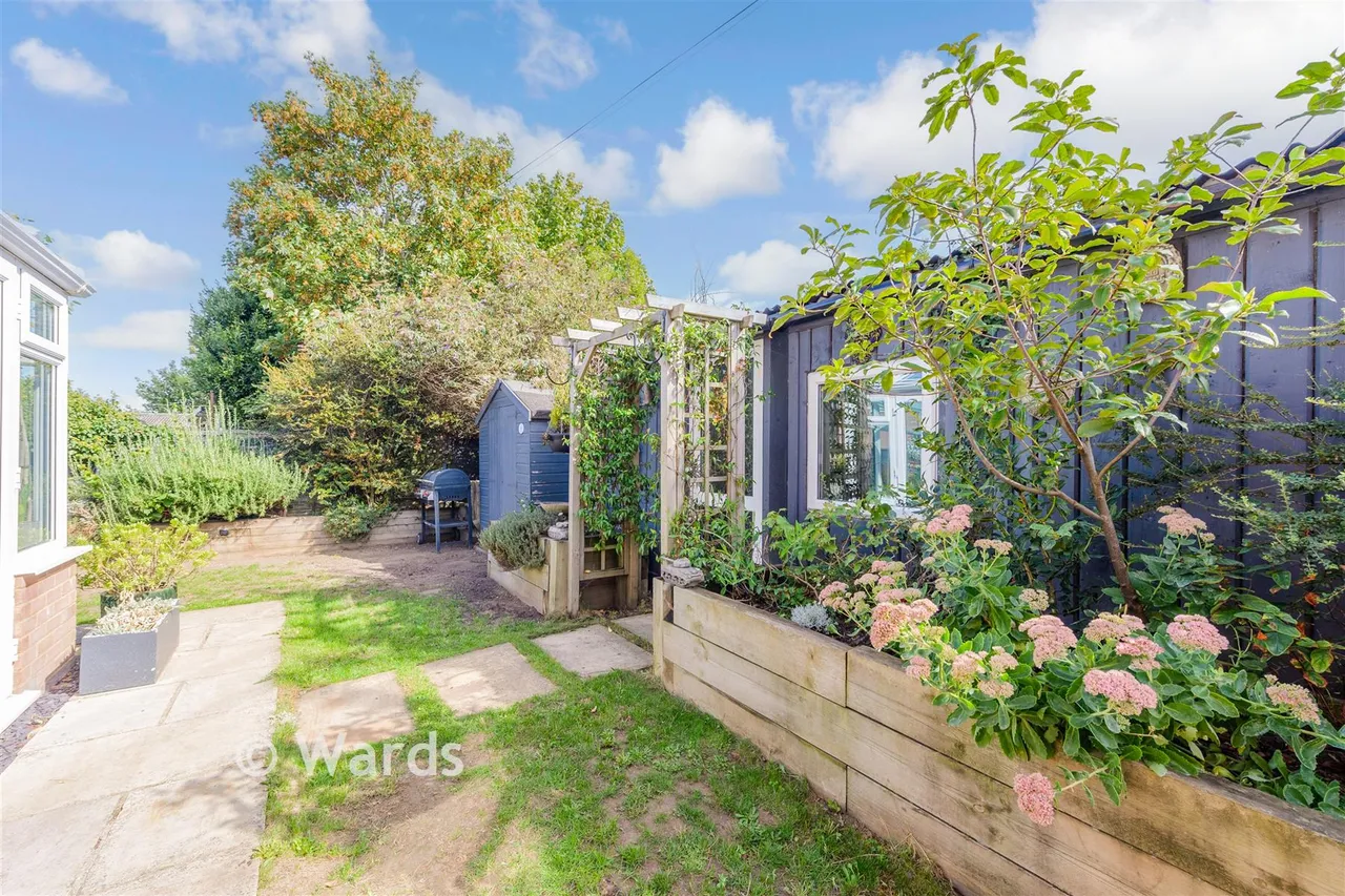 Hever Court Road, Gravesend, DA12, photo 11