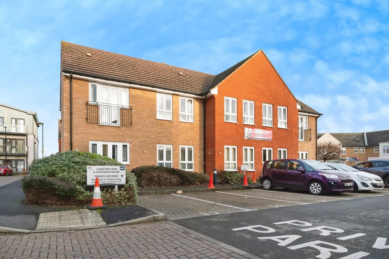 1 bed retirement property for sale, Coach House Mews, Bicester, OX26
