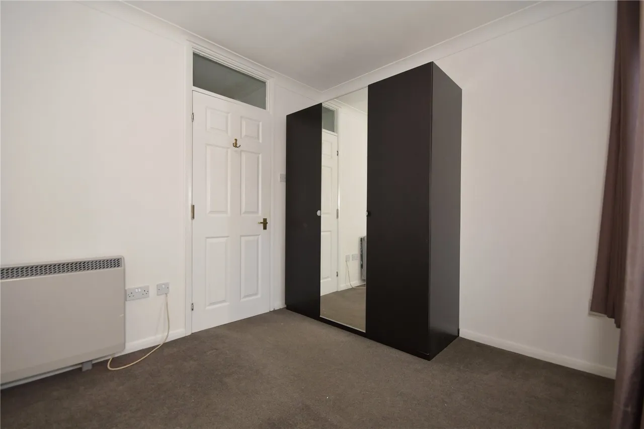 Lindisfarne Court, Chesterfield, Derbyshire, S40, photo 13