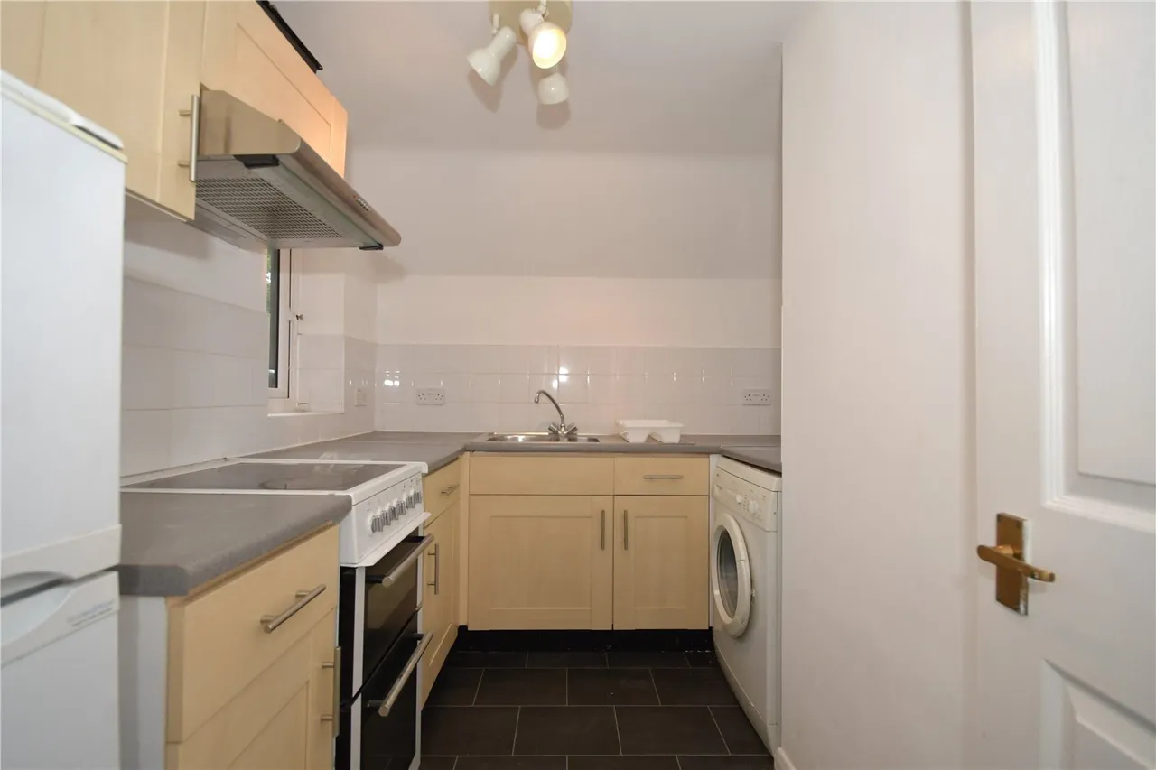 Lindisfarne Court, Chesterfield, Derbyshire, S40, photo 10