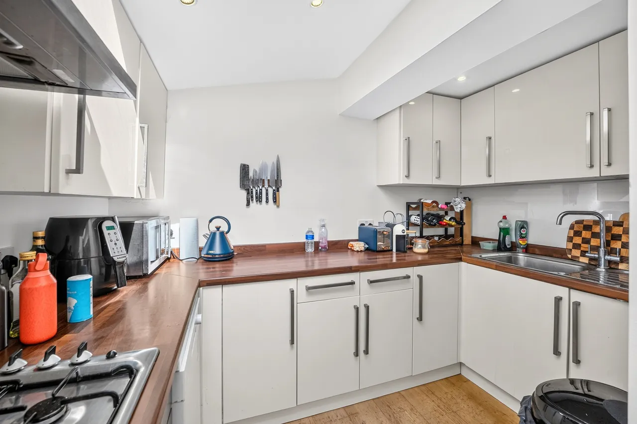 Roskell Road, London, SW15, photo 2