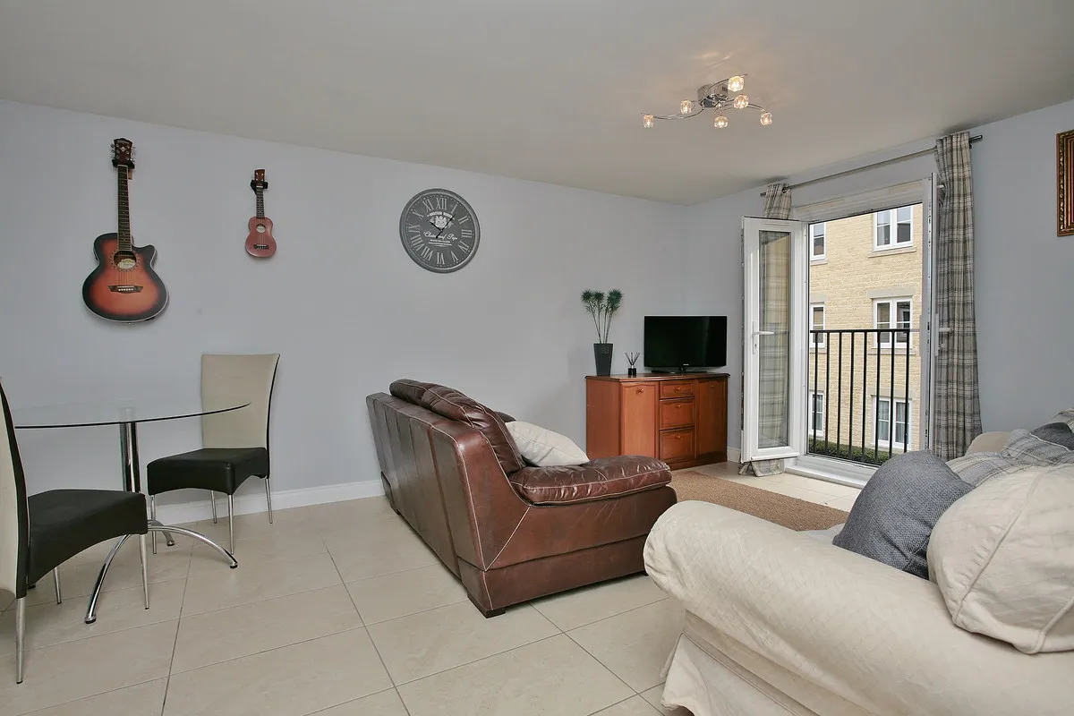 Priory Mill Lane, Witney, photo 2