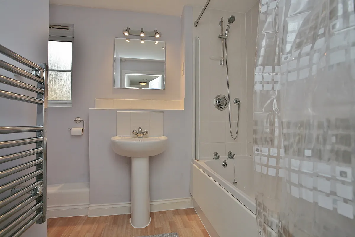 Priory Mill Lane, Witney, photo 7