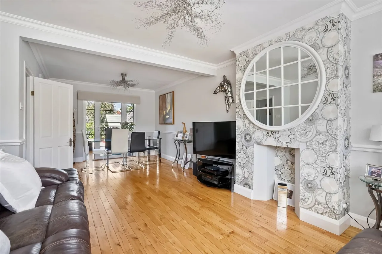 Gerard Avenue, Hounslow, TW4 5NB, photo 4