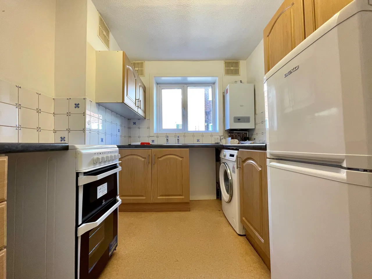 Poole Road, BH12, photo 4