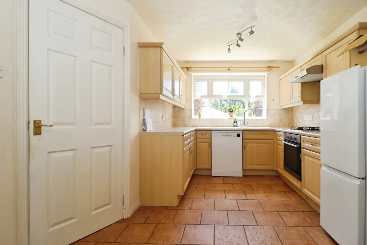 Simmonds View, Stoke Gifford, Bristol, Gloucestershire, BS34, photo 4
