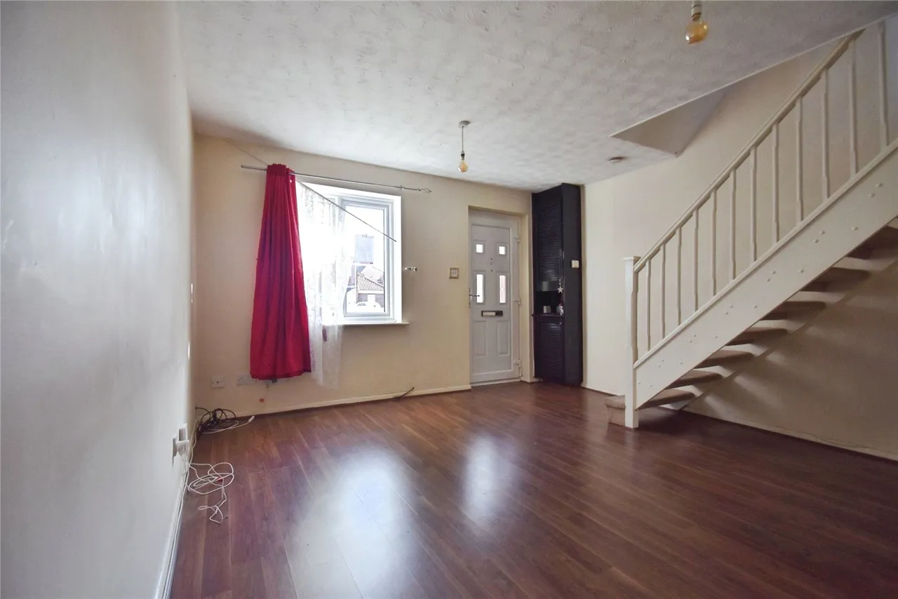 Burdetts Road, Dagenham, RM9, photo 9
