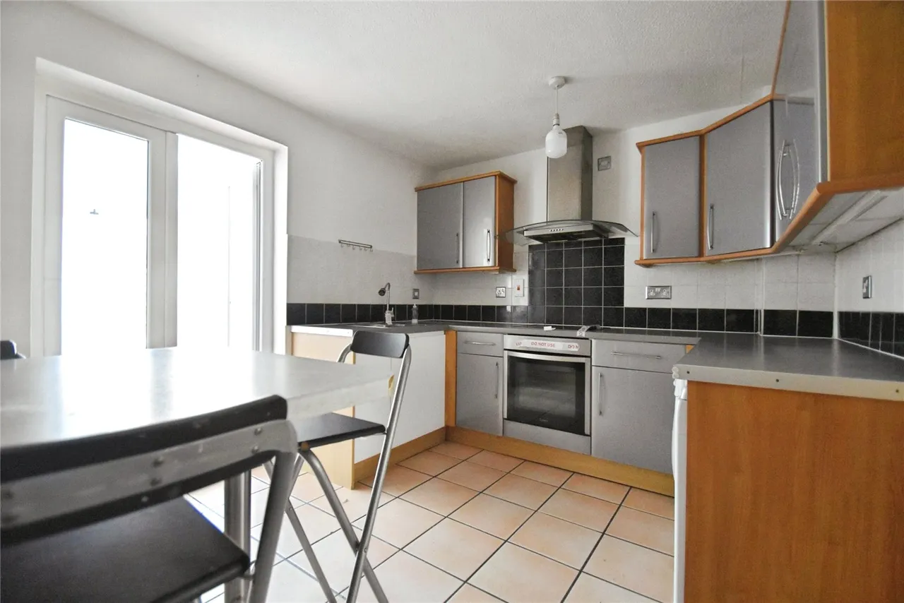 Burdetts Road, Dagenham, RM9, photo 10