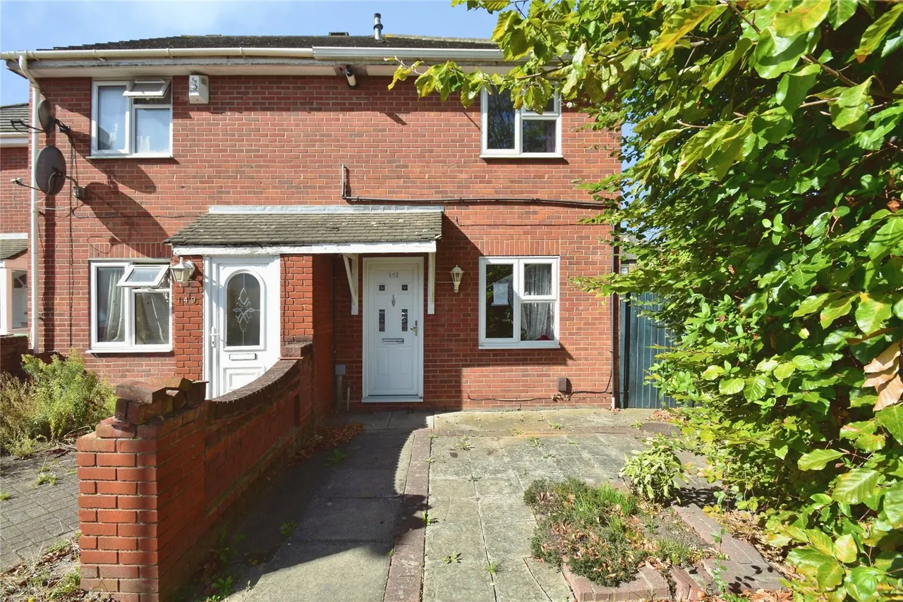 2 bed house for sale, Burdetts Road, Dagenham, RM9