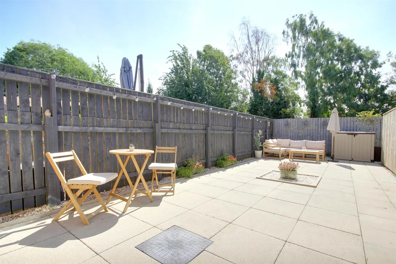 Blackthorn Garth, Beverley, photo 10