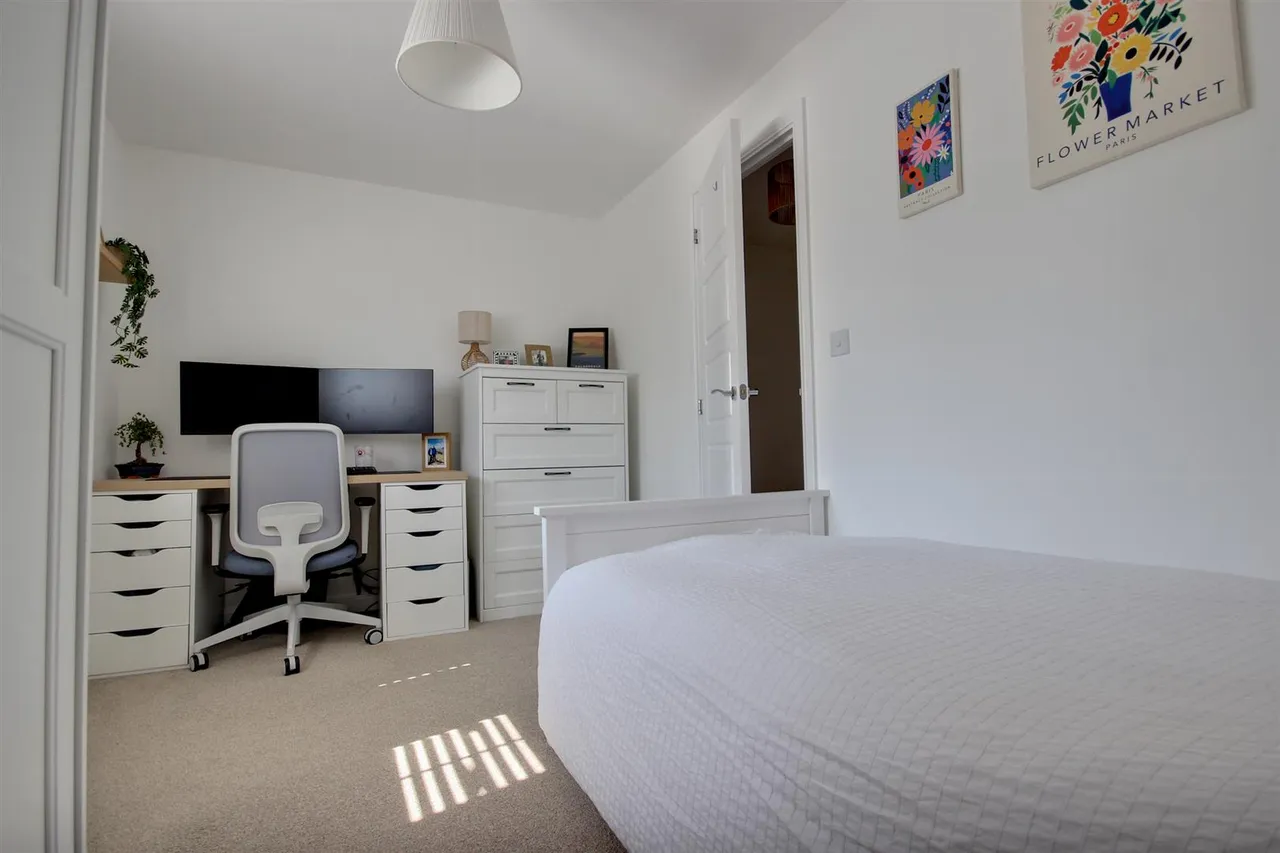 Blackthorn Garth, Beverley, photo 15
