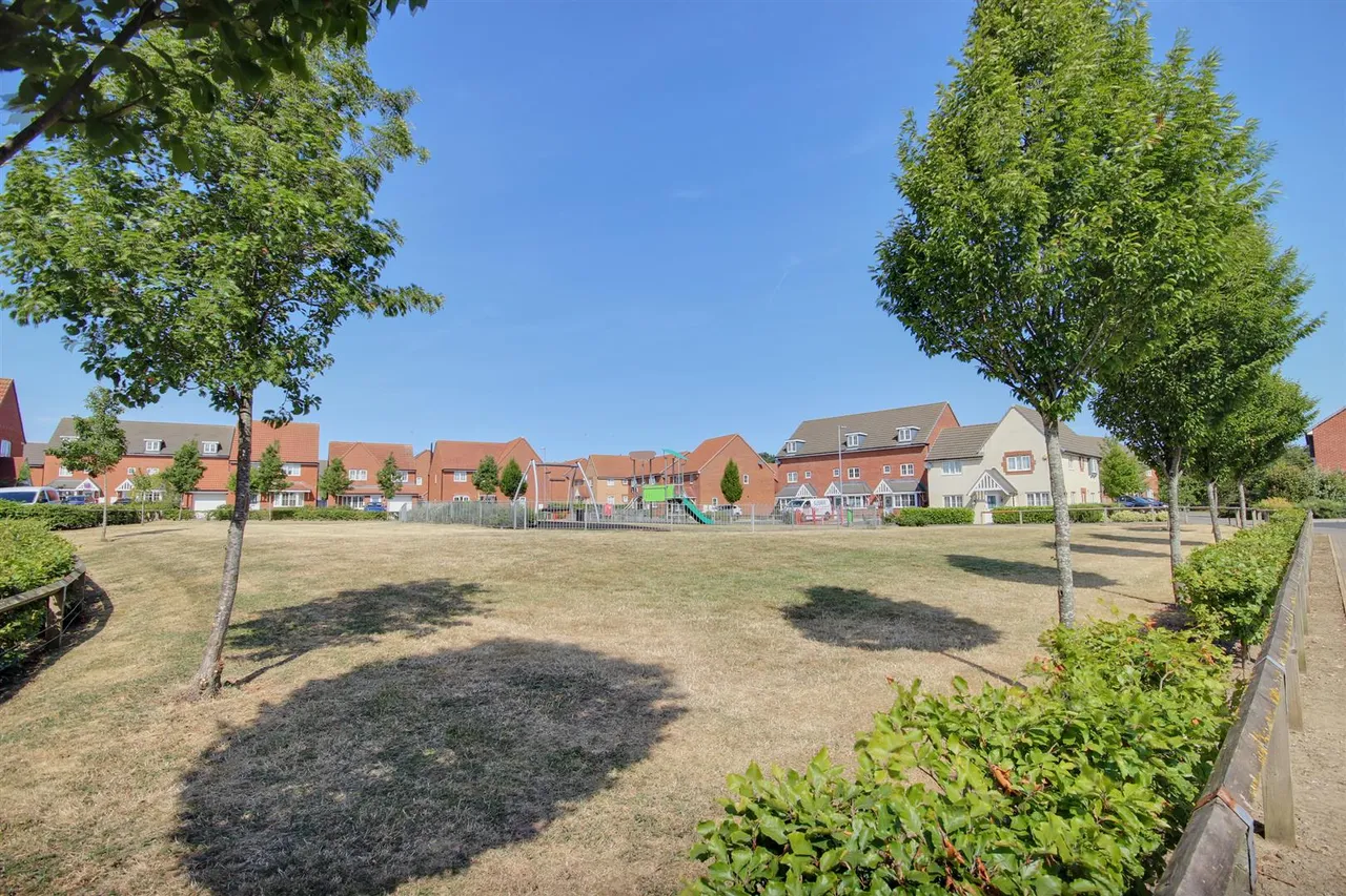 Blackthorn Garth, Beverley, photo 17