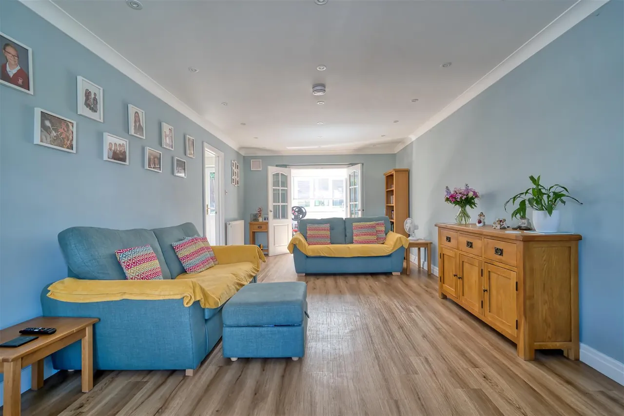 Robinson Heights, Stalbridge, photo 3