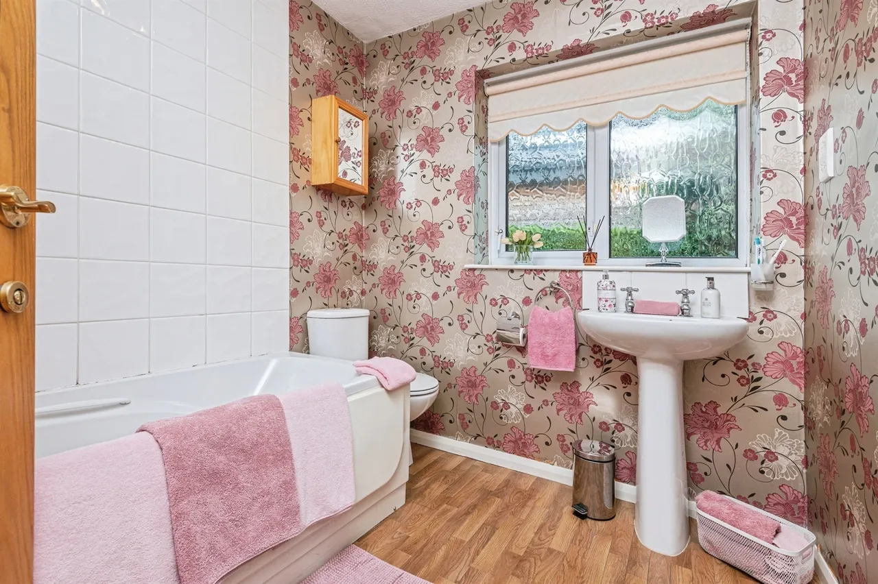 Broomhouse Close, Denby Dale, HD8, photo 14