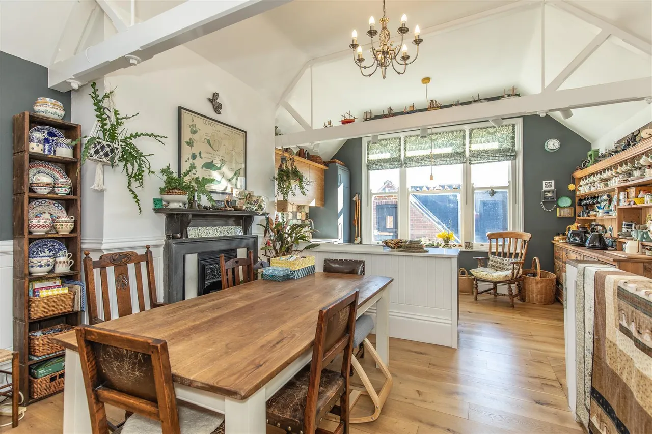 Stewards Inn Lane, Lewes, BN7 1XP, photo 9