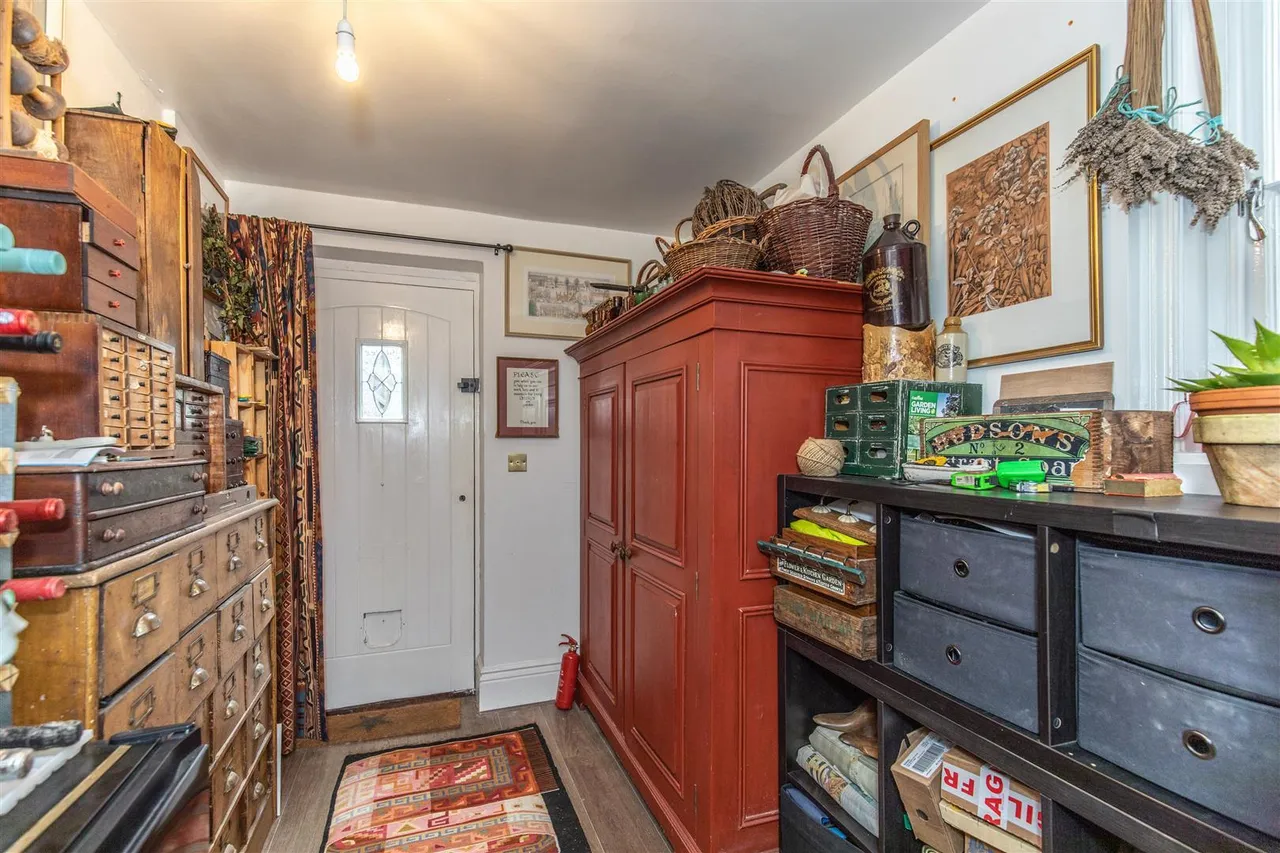 Stewards Inn Lane, Lewes, BN7 1XP, photo 17