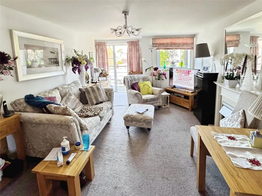 Carnarvon Road, Clacton-on-Sea, CO15, photo 2