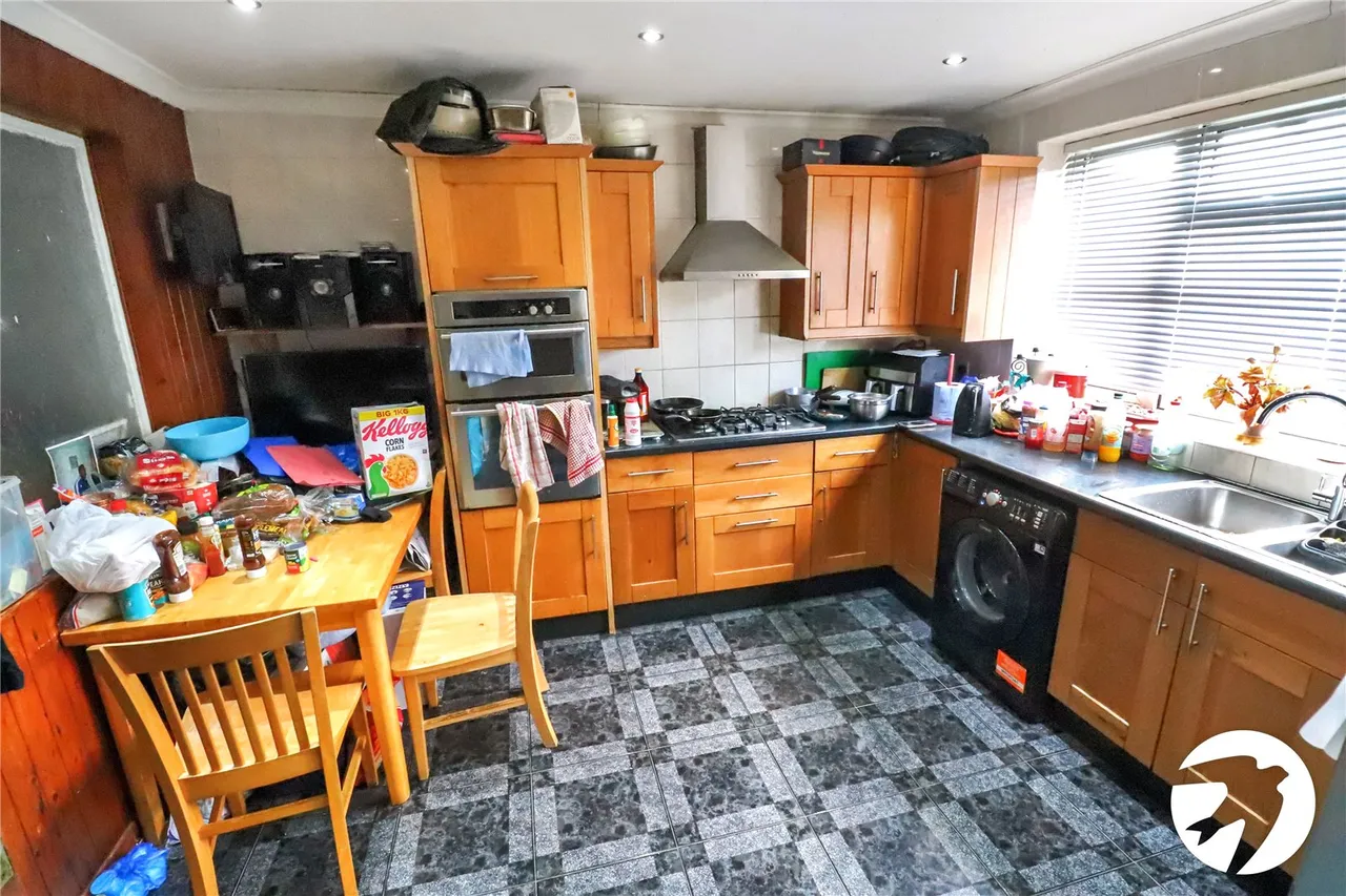 Bracondale Road, Abbey Wood, SE2, photo 11