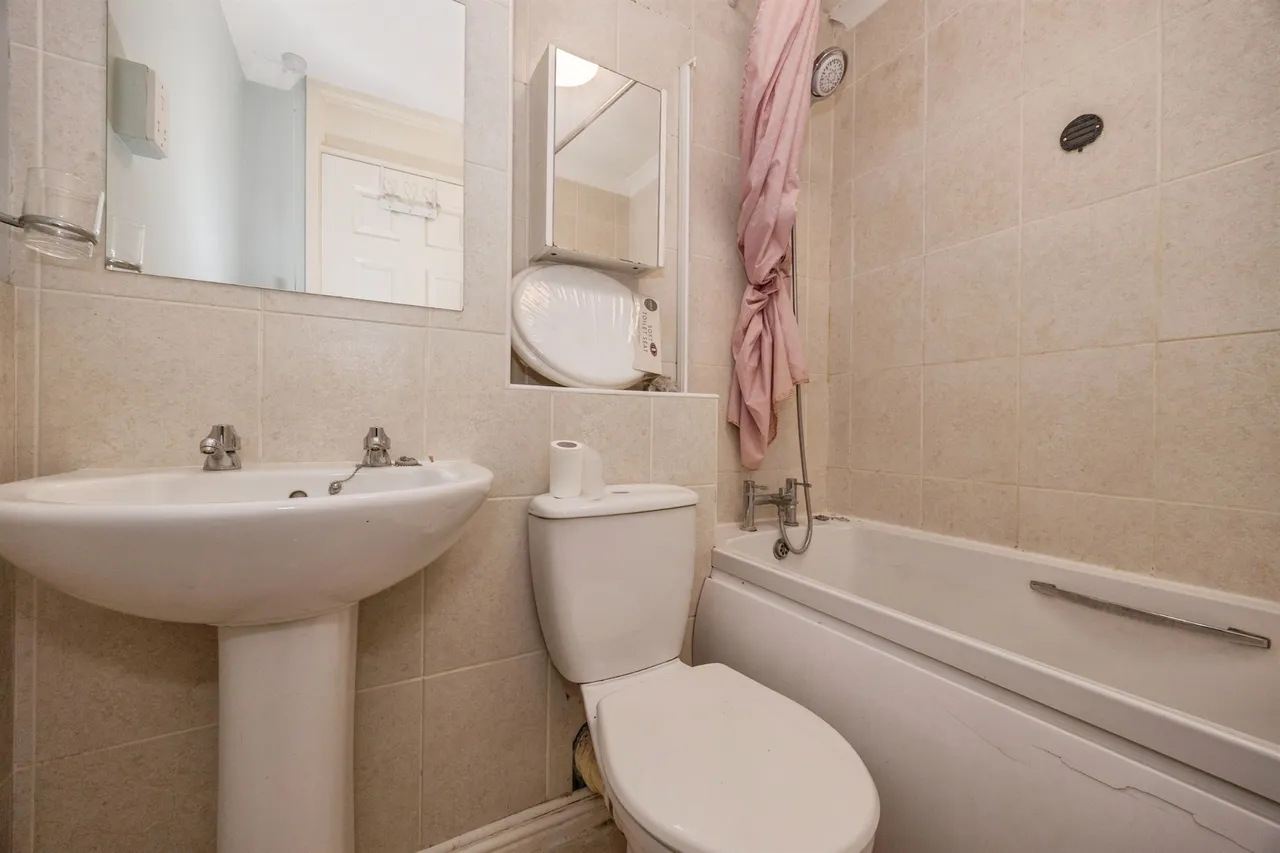 Merlin Drive, Portsmouth, PO3, photo 10