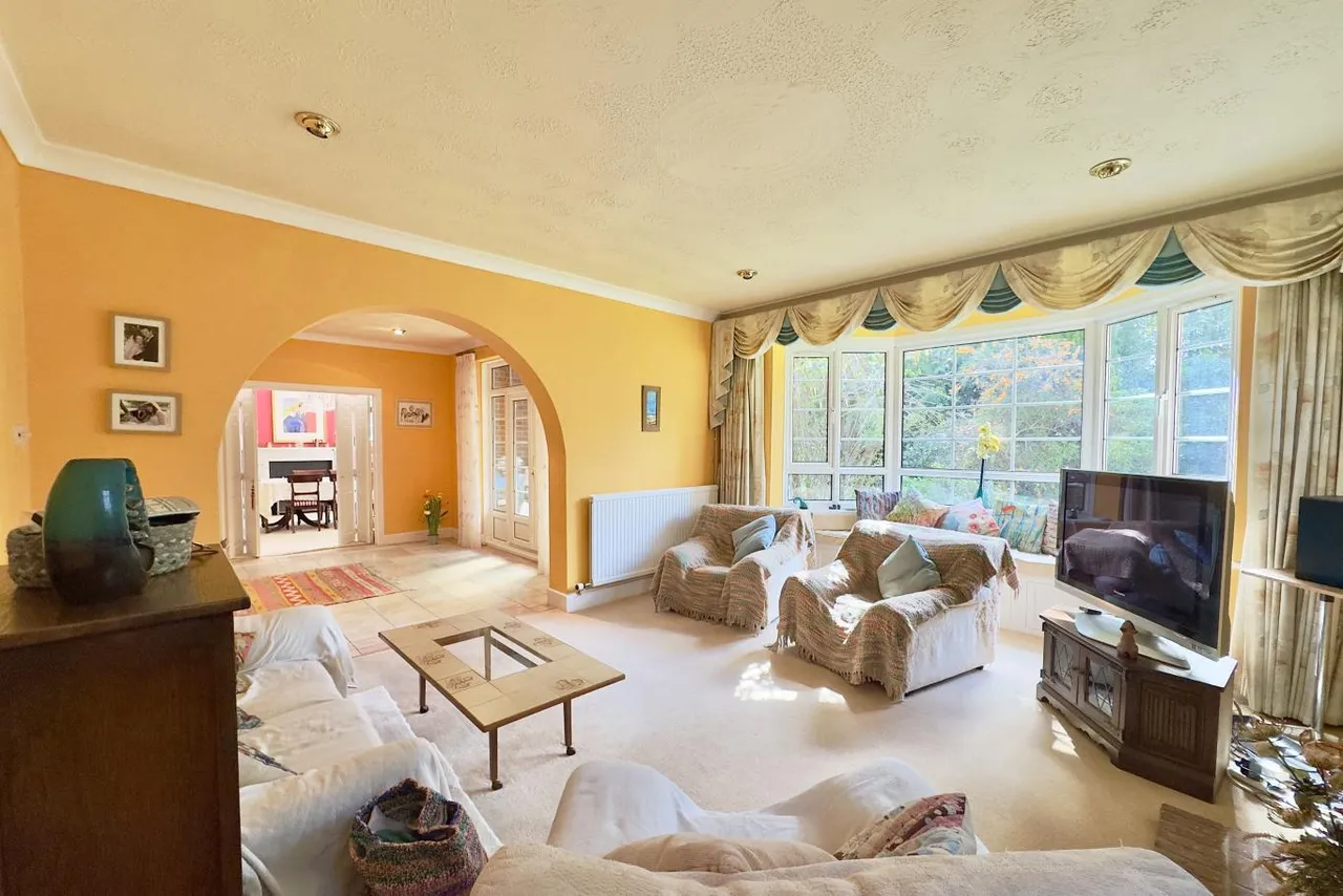 Leven Avenue, BH4, photo 8