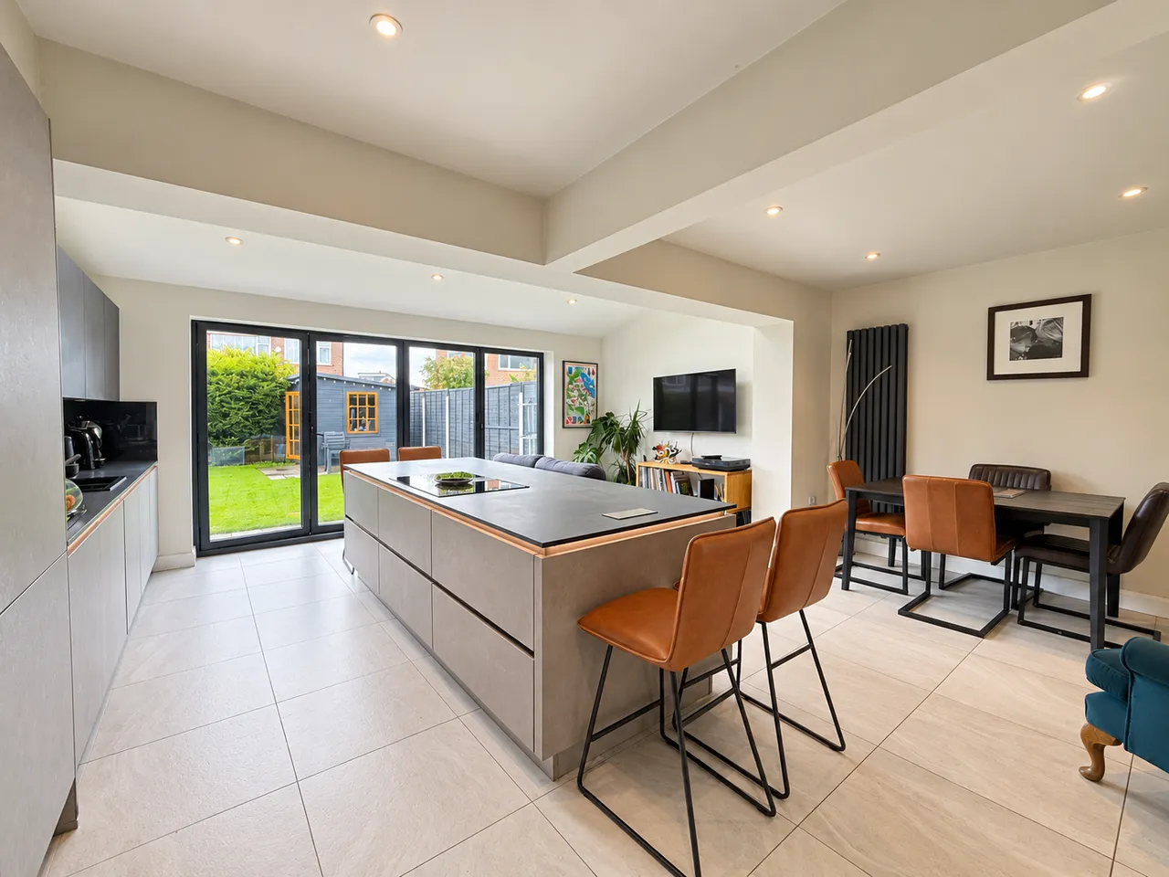 Lindrick Avenue, Whitefield, M45, photo 4
