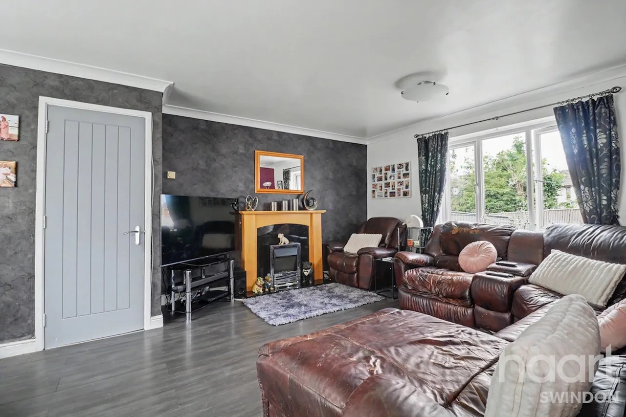 High Mead, Swindon, SN4, photo 9