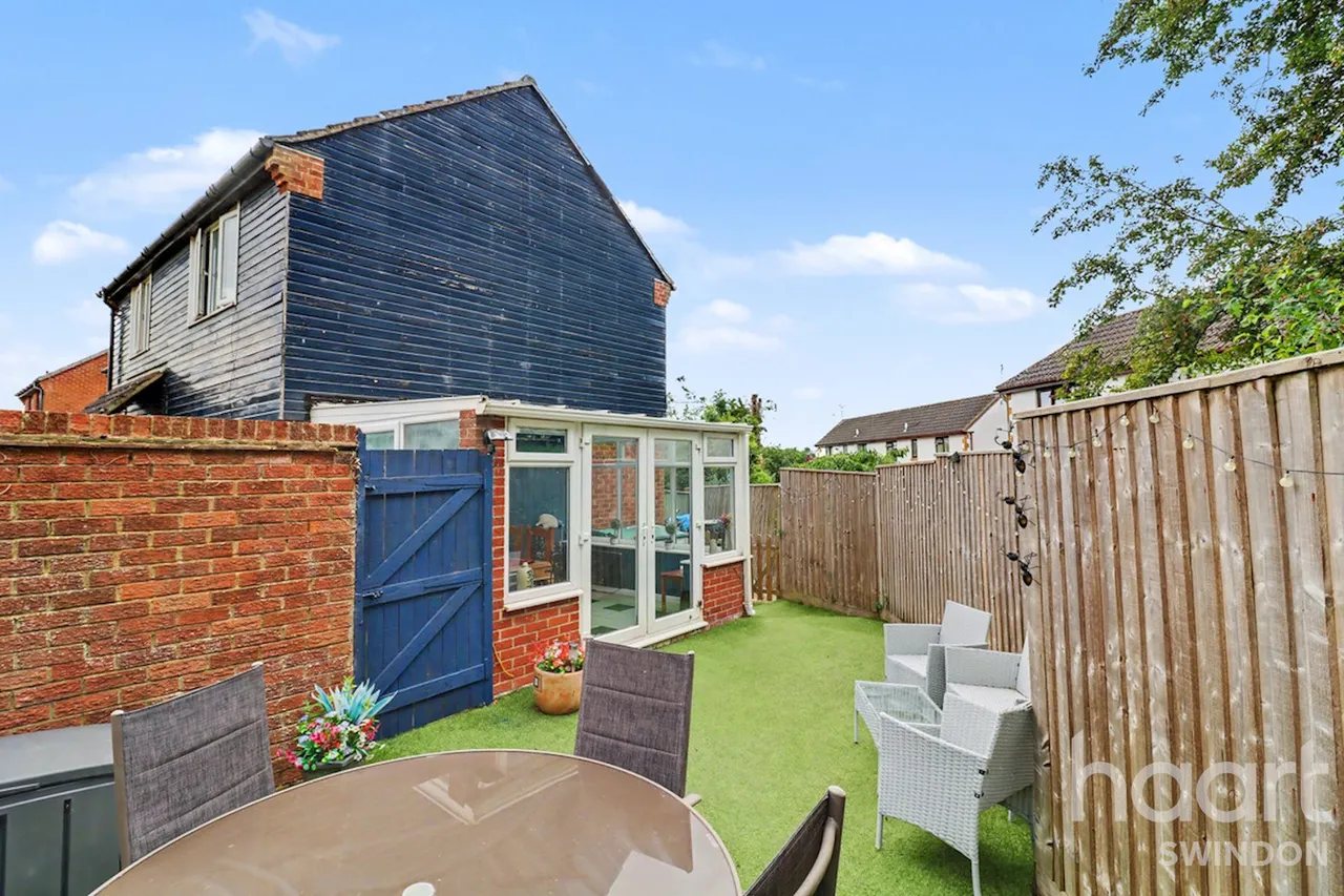 High Mead, Swindon, SN4, photo 11