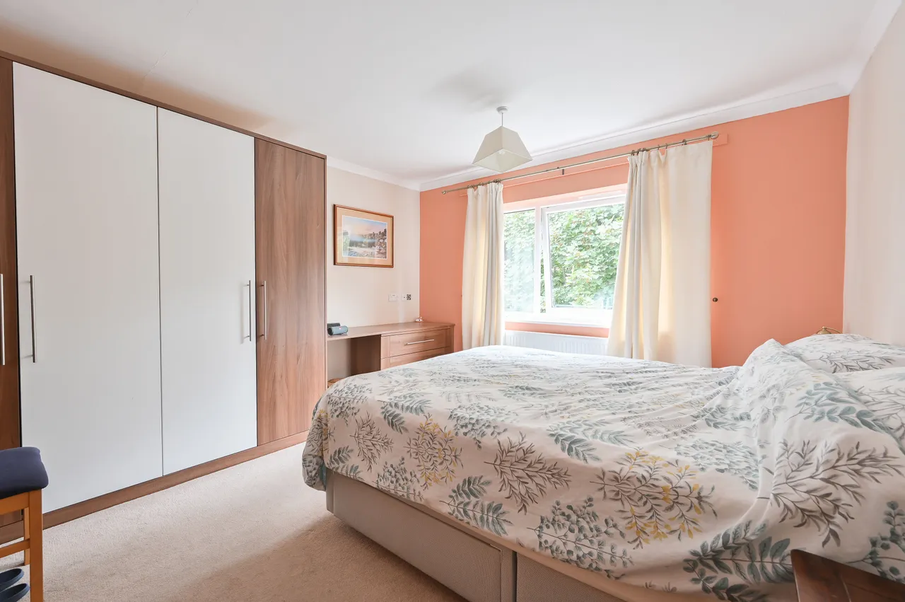 Flat 7, 10 Grandfield Avenue, Watford, photo 11