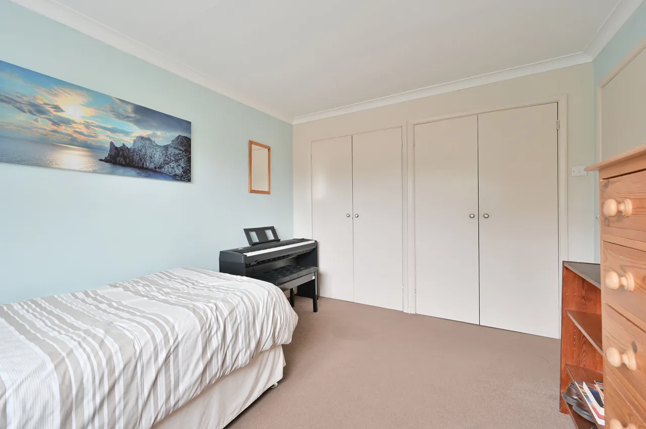 Flat 7, 10 Grandfield Avenue, Watford, photo 6