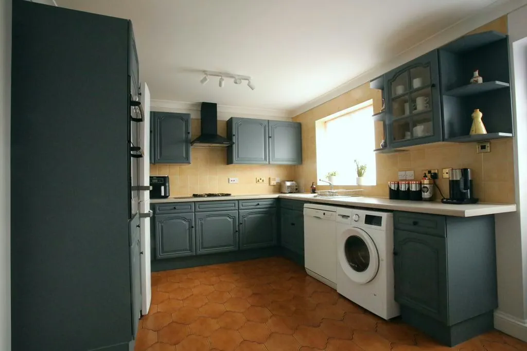 Dunchurch Dale, Walnut Tree, Milton Keynes, Buckinghamshire, MK7 7BU, photo 19
