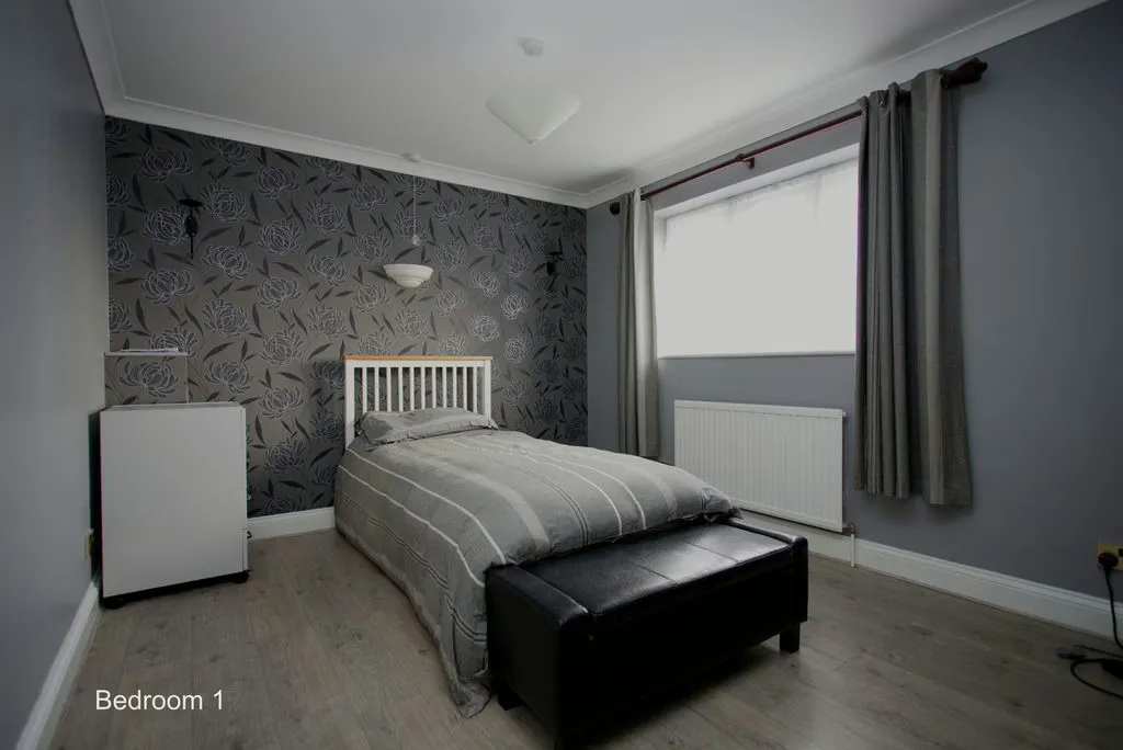Dunchurch Dale, Walnut Tree, Milton Keynes, Buckinghamshire, MK7 7BU, photo 5