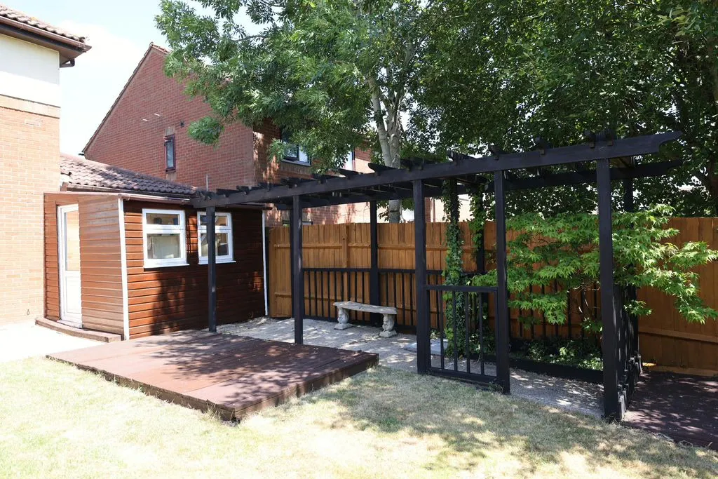 Dunchurch Dale, Walnut Tree, Milton Keynes, Buckinghamshire, MK7 7BU, photo 18