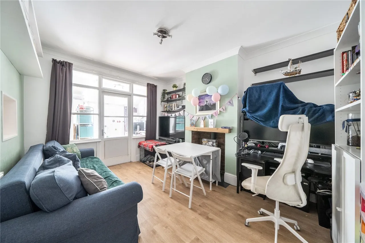 3 bed house for sale — Pagehurst Road, CR0
