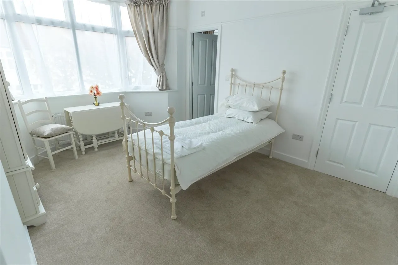 Pagehurst Road, CR0, photo 11
