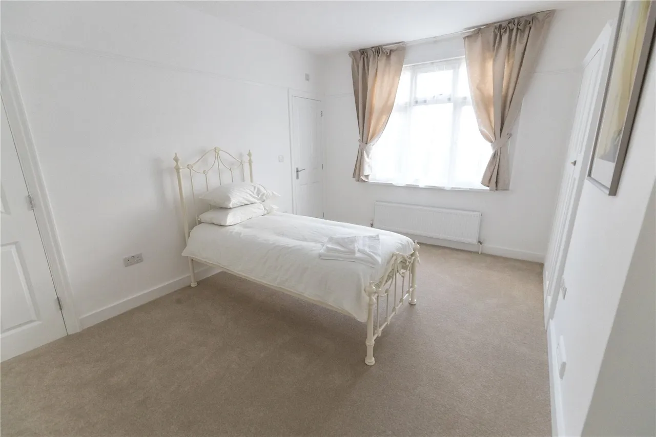 Pagehurst Road, CR0, photo 15
