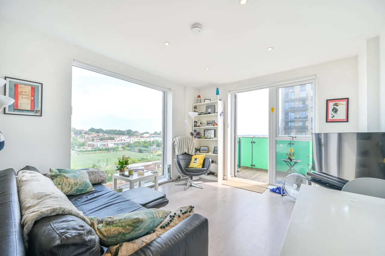 1 bed flat for sale — Flat 27, Smith House, Matthews Close, Wembley